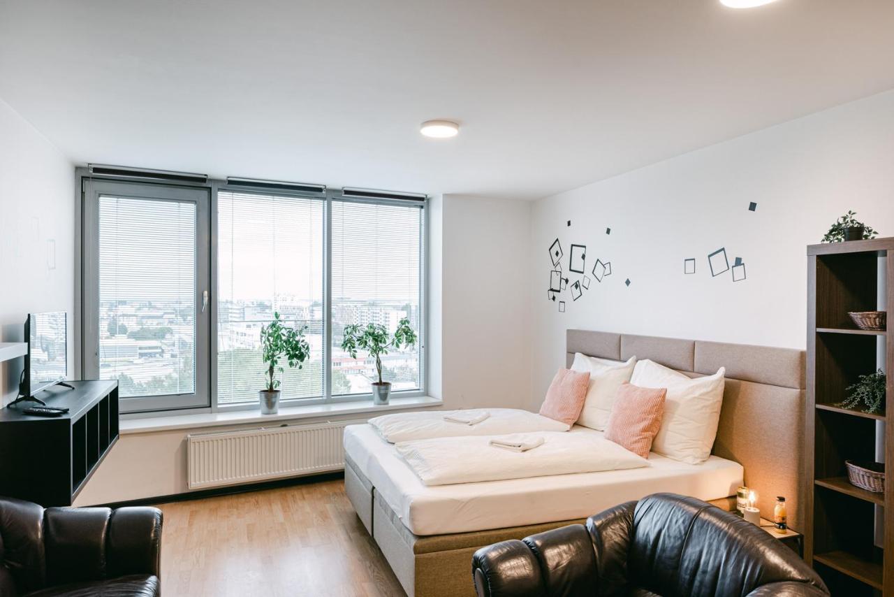 Flora Cozy Apartment Pressburg Exterior foto