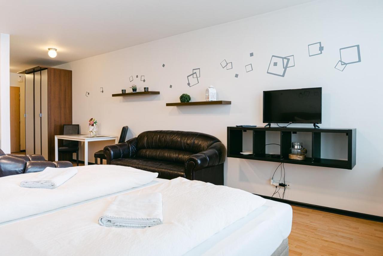 Flora Cozy Apartment Pressburg Exterior foto